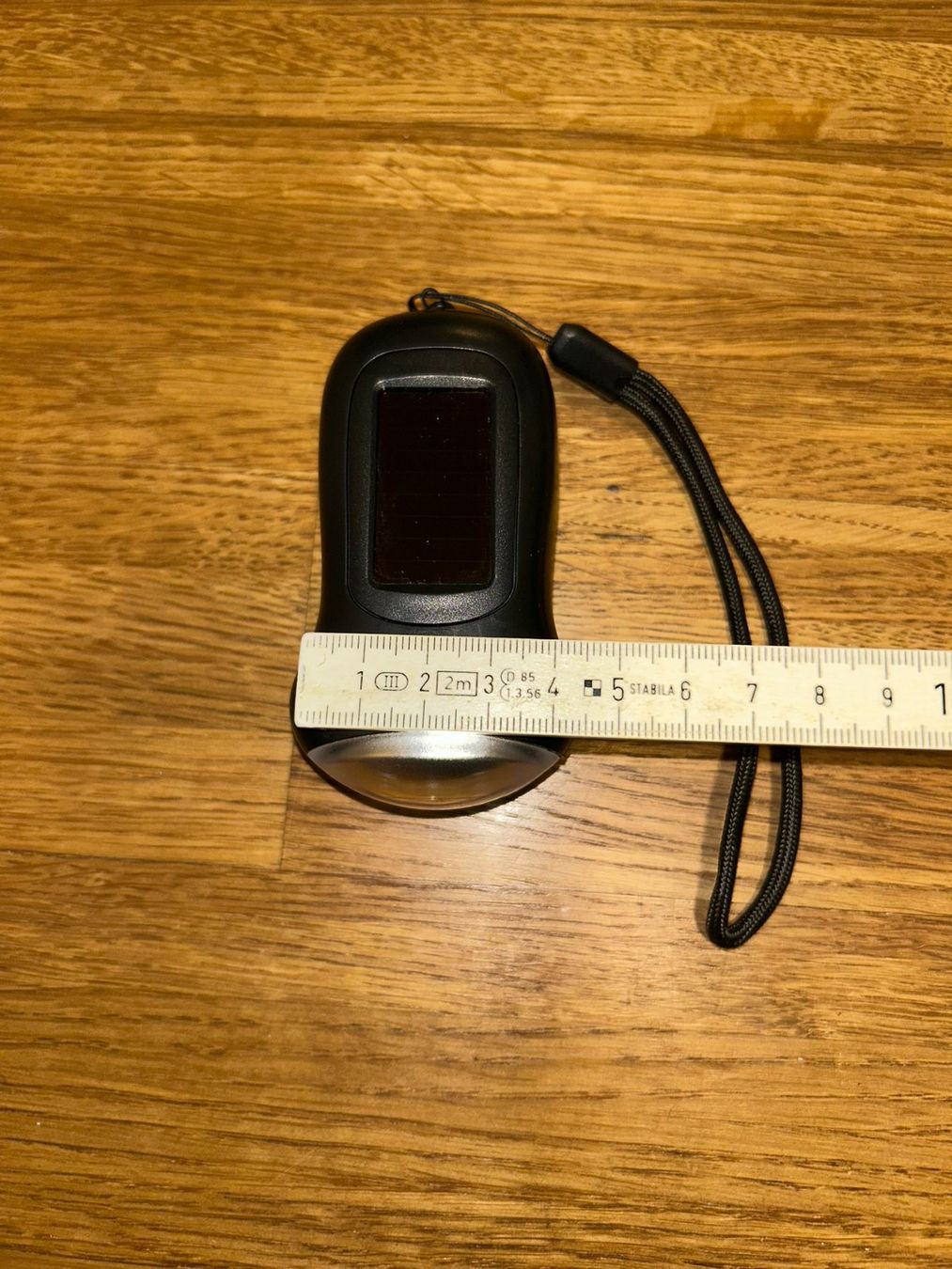 Lampen: Kompakte Dynamo und Solar Taschenlampe – Neu und originalverpackt aus Küsnacht ZH von filo_fila8700 8