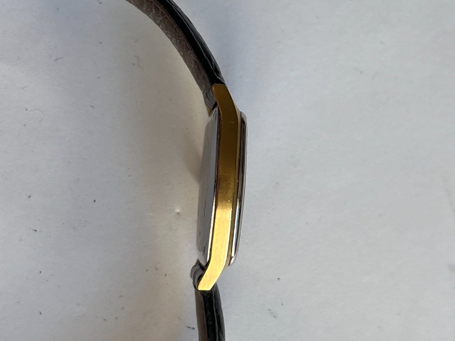 Zenith Uhren: Zenith Quartz Vintage – Gebraucht aus Worblaufen von chronyves 5