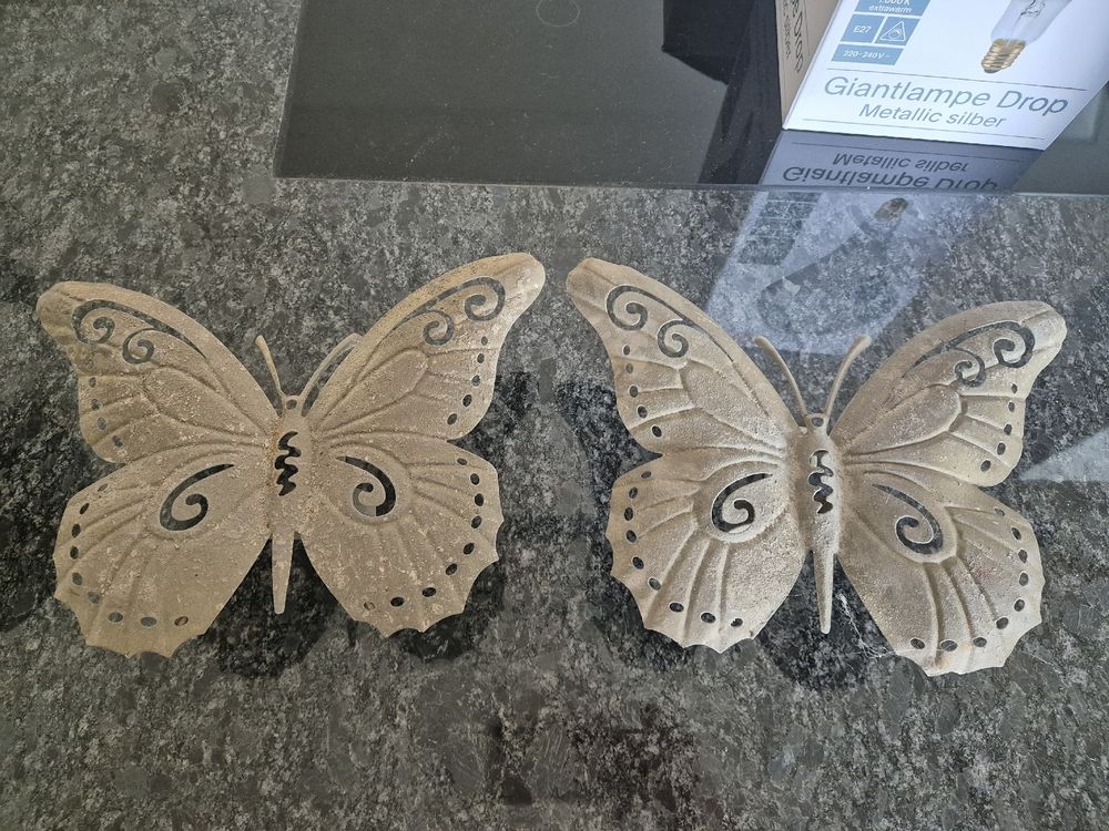 VEGCOO Metall Schmetterlinge Deko - 3er Set Garten Deko Für Zaun & Wand