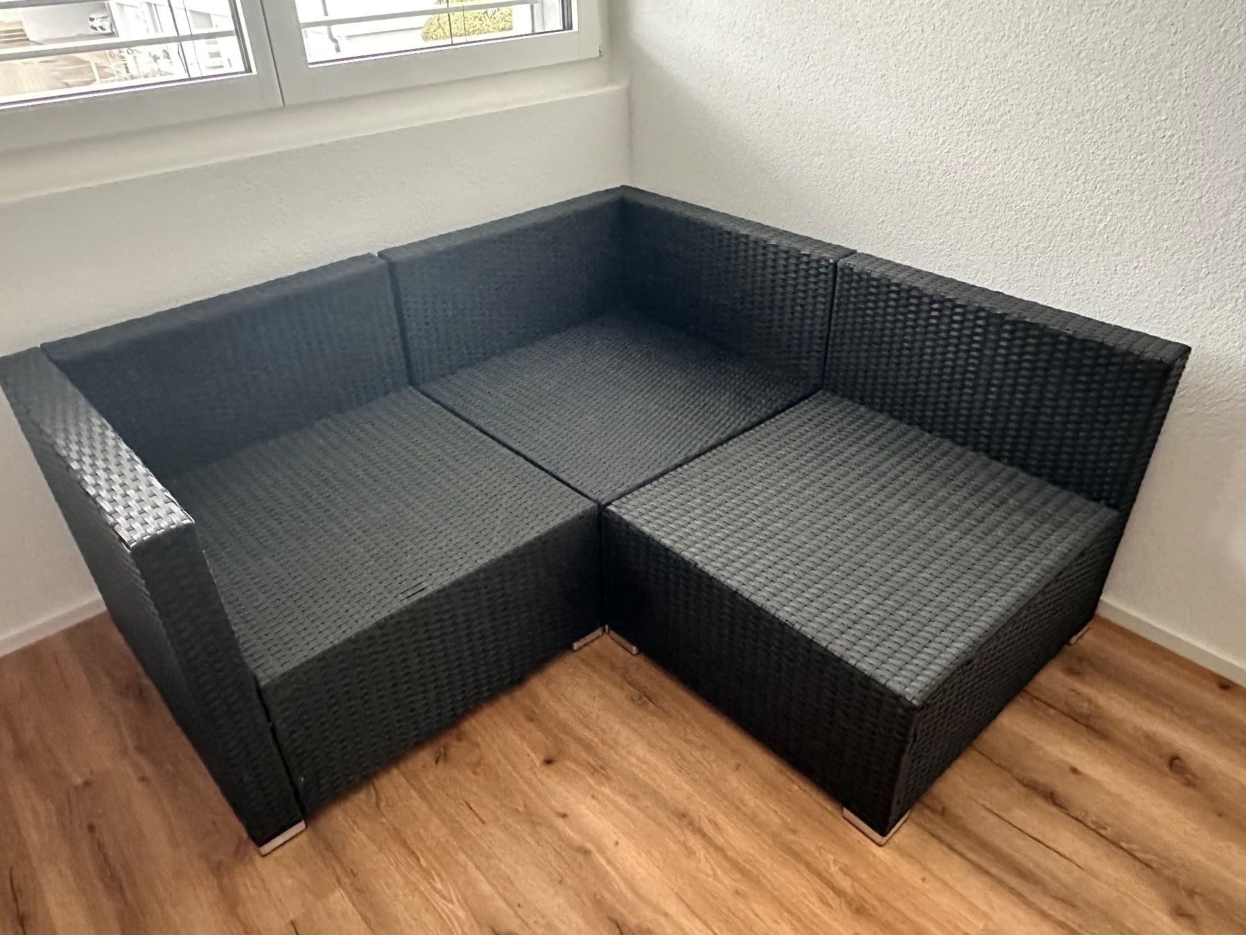 Divani: Gartensofa Polyrattan schwarz mit beigen Sitzpolstern – Usato da Tuggen venduto da wol_2n5p 1