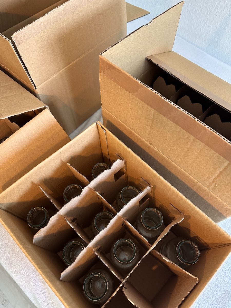 Verres: Blumengläser, Weithalsflaschen – Neuf (Voir description) à Dübendorf par baltistar 2