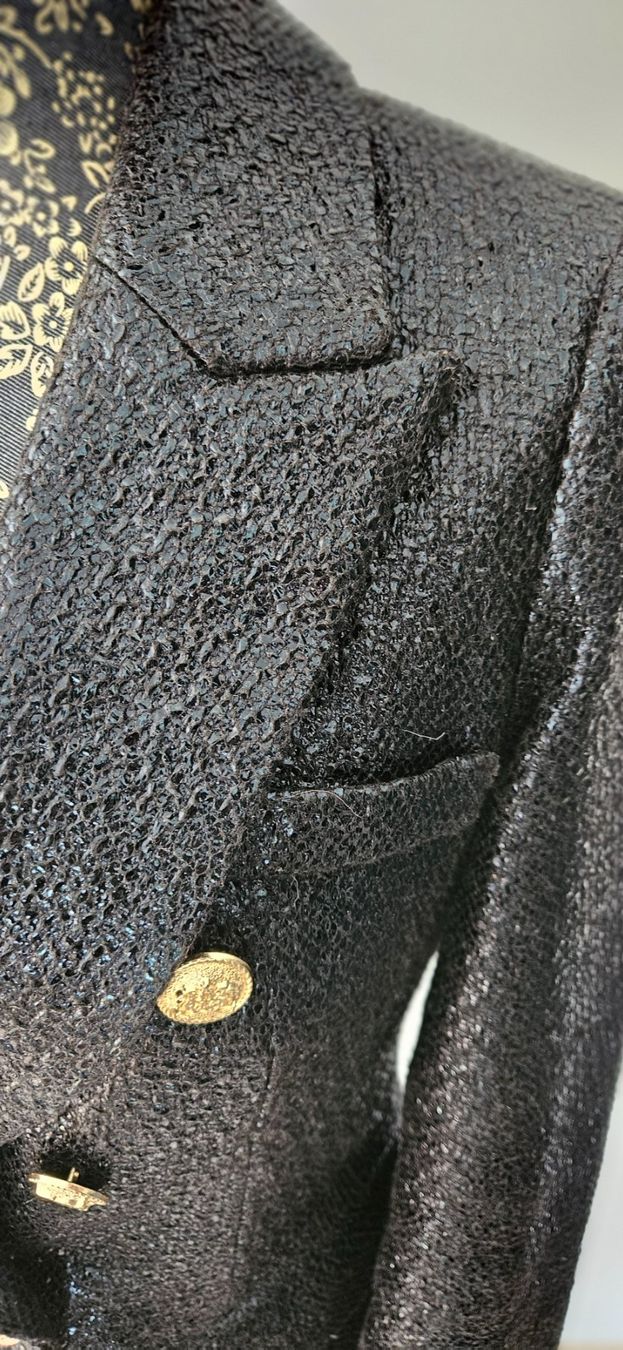 Giacche: ✨Blazer Noire élégante✨ – Usato da Riddes venduto da LuXuriousExcess