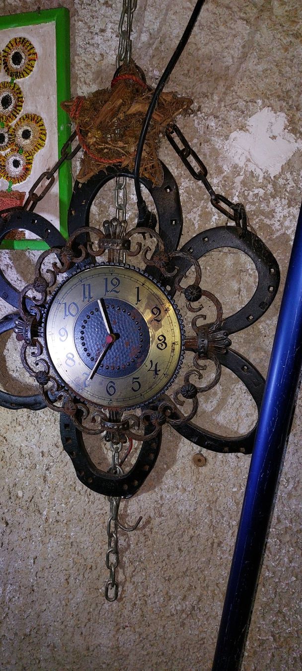 Orologi: Rustikale Wanduhr mit Hufeisen – Usato da Brislach venduto da ericCH