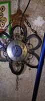 Rustikale Wanduhr mit Hufeisen
