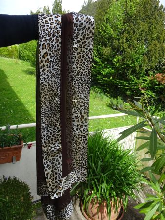 Seiden-Foulard mit Leopardenmuster