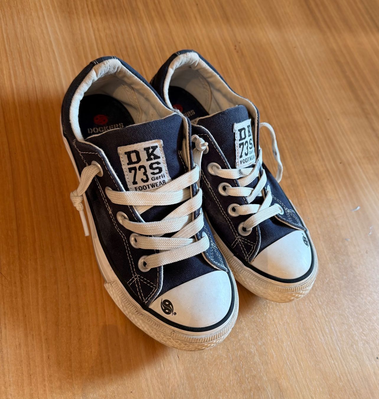 Scarpe per ragazzi: Dockers Sneaker, Gr. 34 – Usato da Ebnat-Kappel venduto da Blue_Angel_26
