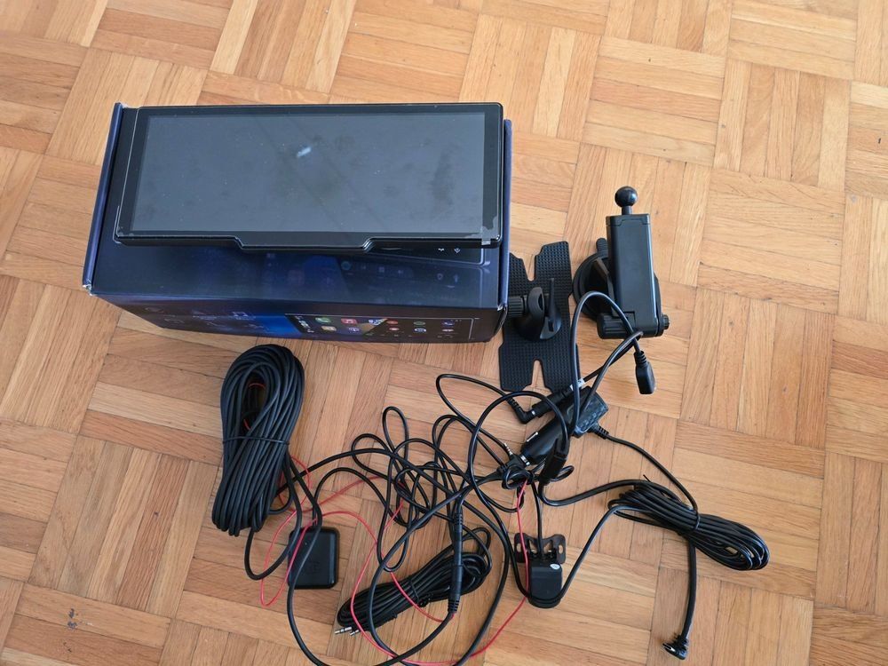 Lettore multimediale & Streamer: Carplay Android Monitor – Usato da Chavannes des bois venduto da JustST2 2