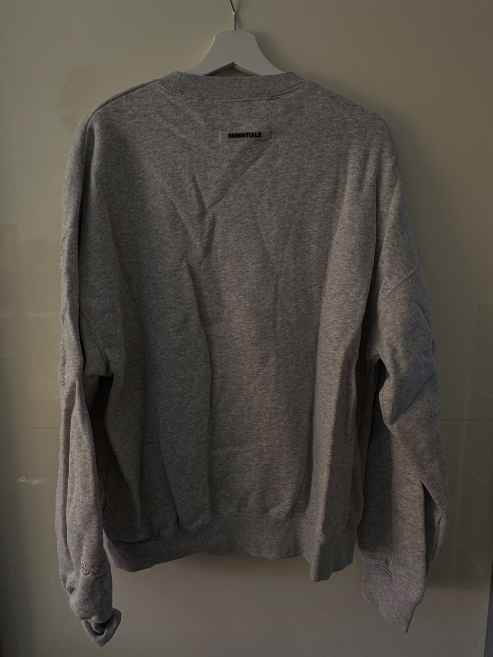 Pullover & Sweatshirts: Fear Of God Essentials Sweatshirt Grey – Neu (gemäss Beschreibung) aus Nürensdorf von gla_5tjl 1