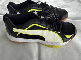 Puma Fussballschuhe Hallenschuhe Gr. 40 schwarz/neongelb 👍