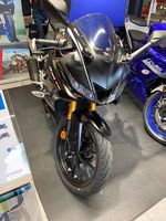YAMAHA YZF 125-A Neuwertig 