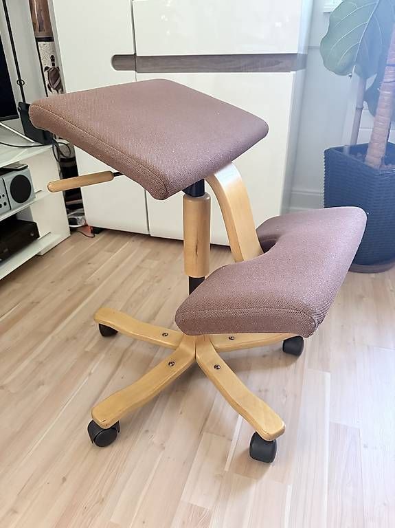 Sedie: Stokke Wing Kniestuhl – Usato da Winterthur venduto da Glionel