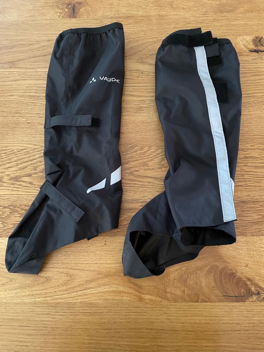 Pantalons: Vaude Schuhregenschutz Radfahren – D'occasion à Hombrechtikon par baersandro