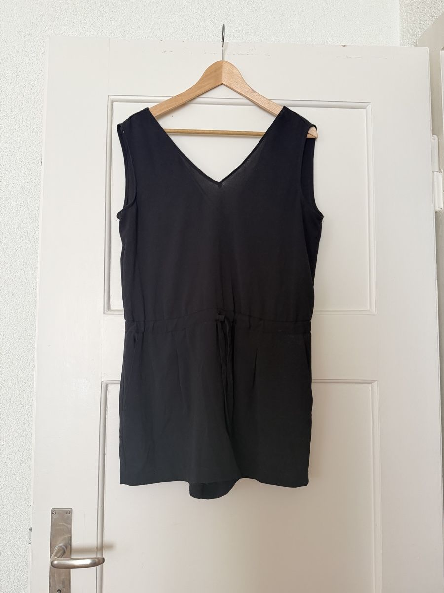 Zara Tute: Zara Basic Jumpsuit schwarz – Usato da Zürich venduto da Nadgb1303