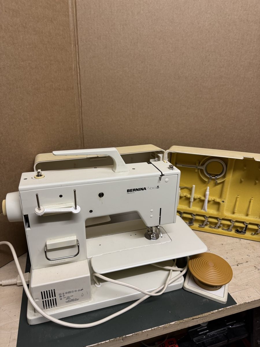Bernina Macchine da cucire: Bernina Nova 900 Electronic – Difettoso da Belp venduto da ch1999 1