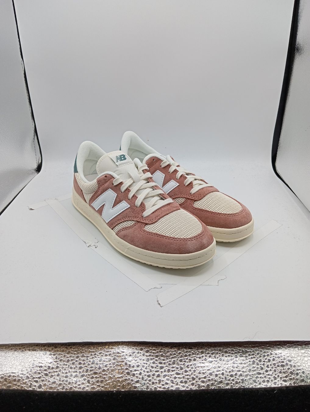 New Balance Scarpe da uomo: New Balance 500 (EU40.5) – Nuovo e nell'imballaggio originale da Schaffhausen venduto da outlez 1
