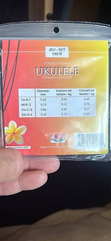 Strumenti musicali: Savarez Saiten für Ukulele – Usato da Winterthur venduto da cwa_2rtx 1