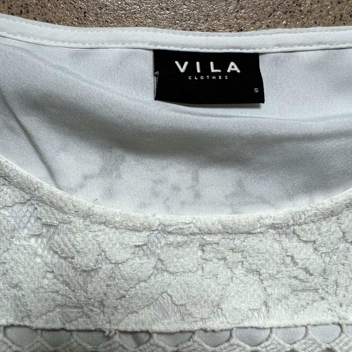 Vila T-shirt: VILA T-Shirt 🤍 – Usato da Zürich venduto da ClosetQueen 7