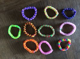10 Bracelets loom carre fête party bag filler