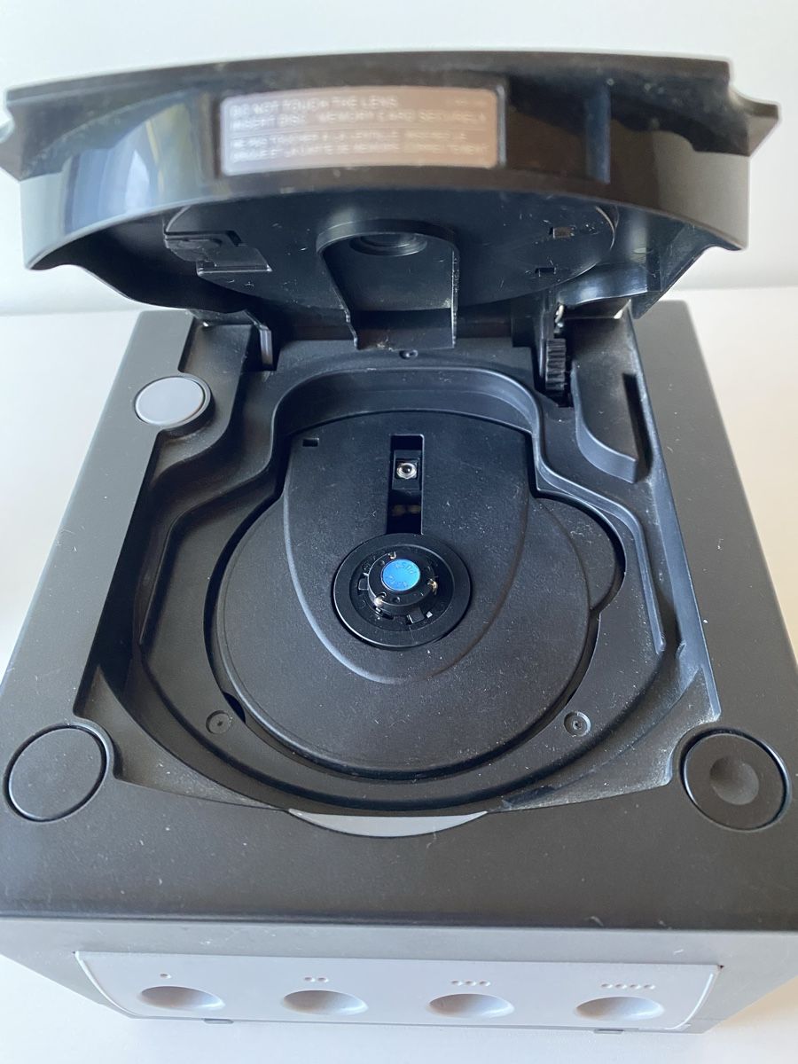 Nintendo Console: Gamecube mit Games und Kontroller - UK – Usato da gontenschwil venduto da JanKab311 4