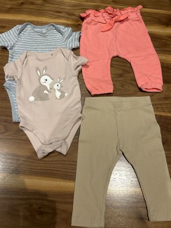 Baby Set Body und Hose Grösse 62-68