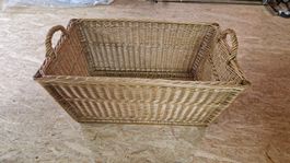 Grosse Wäsche Truhe / Korb aus Rattan, Vintage Stil