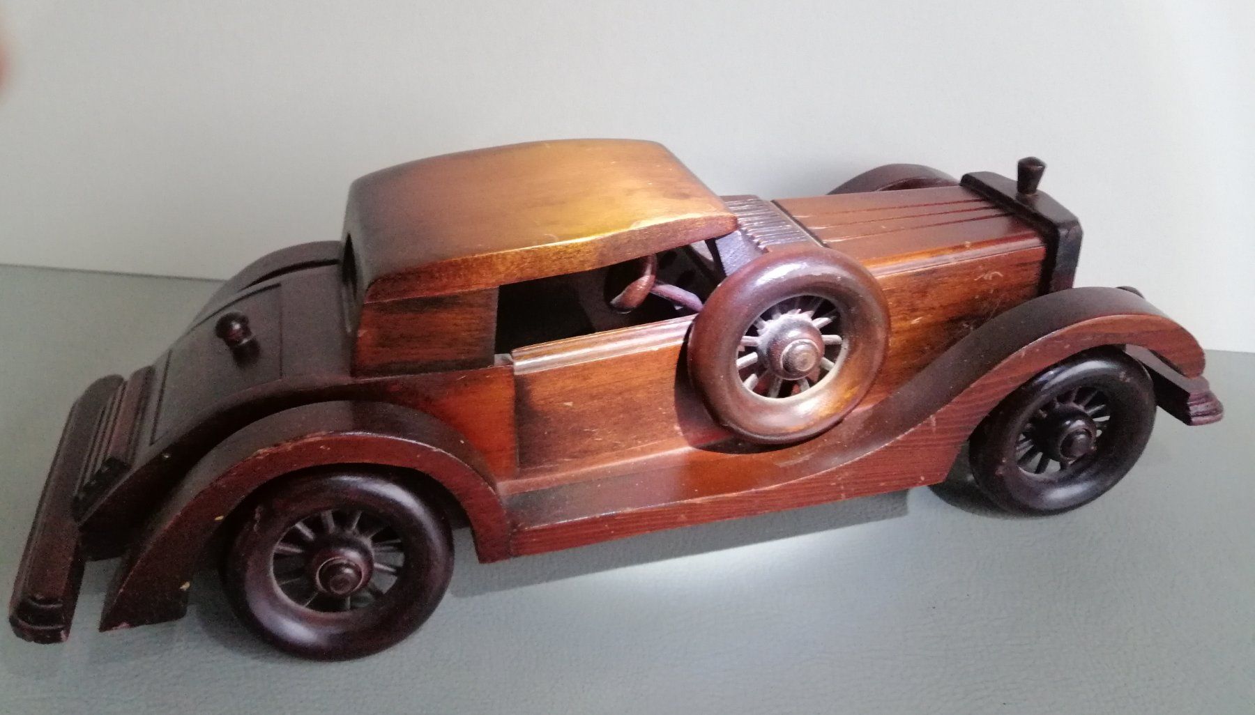 Modellini d'auto: Modellauto aus Holz – Usato da Mörschwil venduto da Erwin8242 1