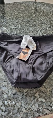 2×Unterwäsche Damen Schwarz Grösse S (36/38) neu
