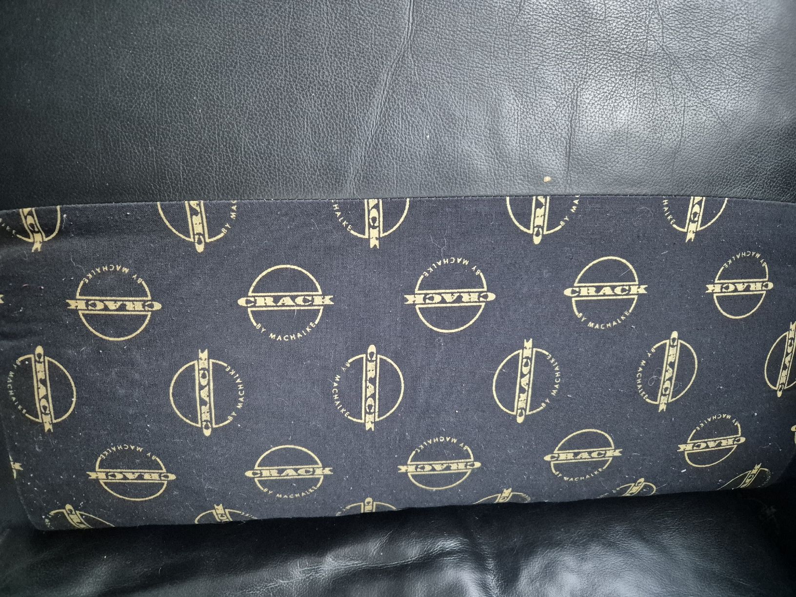 Sofas: Sofa Leder schwarz 2-Sitzer Gebraucht – Gebraucht aus Balsthal von Yukon_88 1