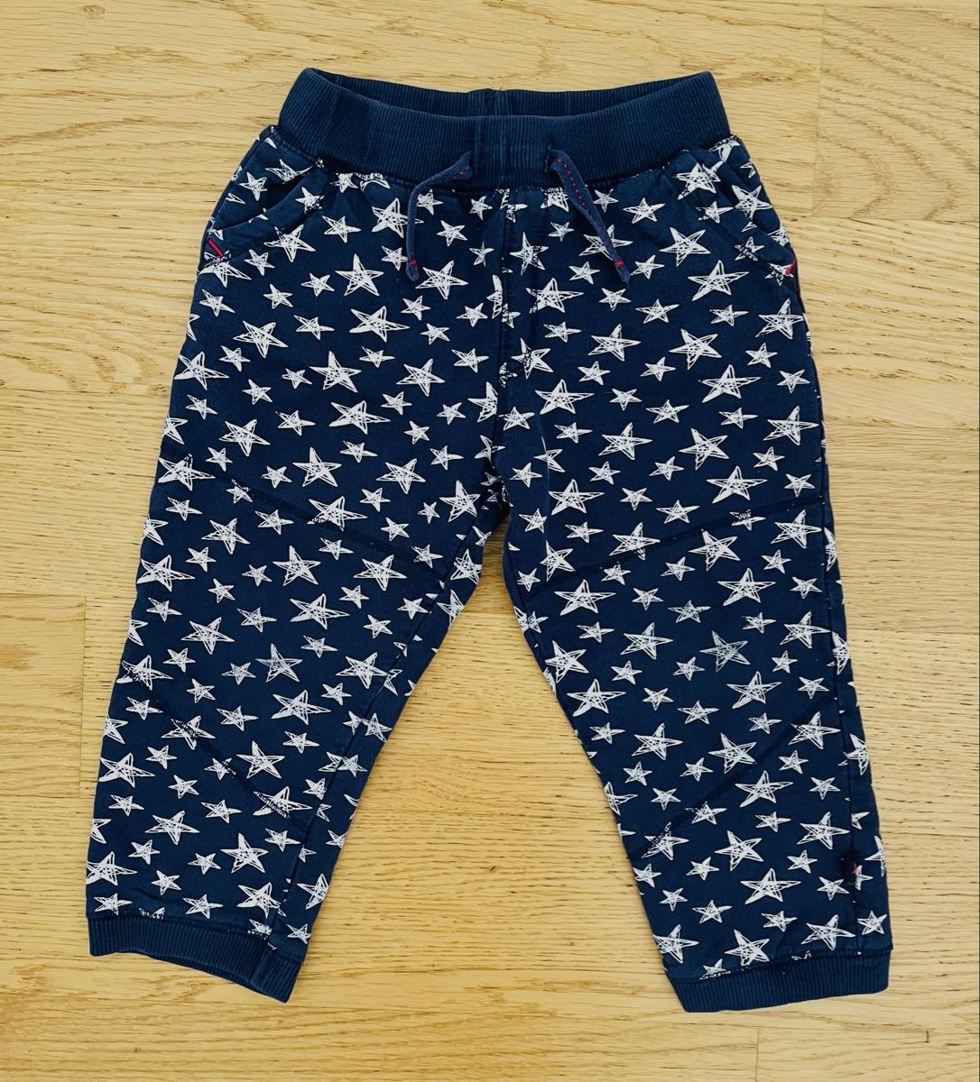 Pantalons: Pantalon jogging Taille 92 – D'occasion à Sion par FashionStore3