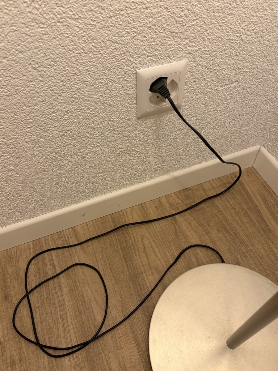 Ikea Lampade: Stehlampe Ikea – Usato da Flawil venduto da lic_d9fc 4