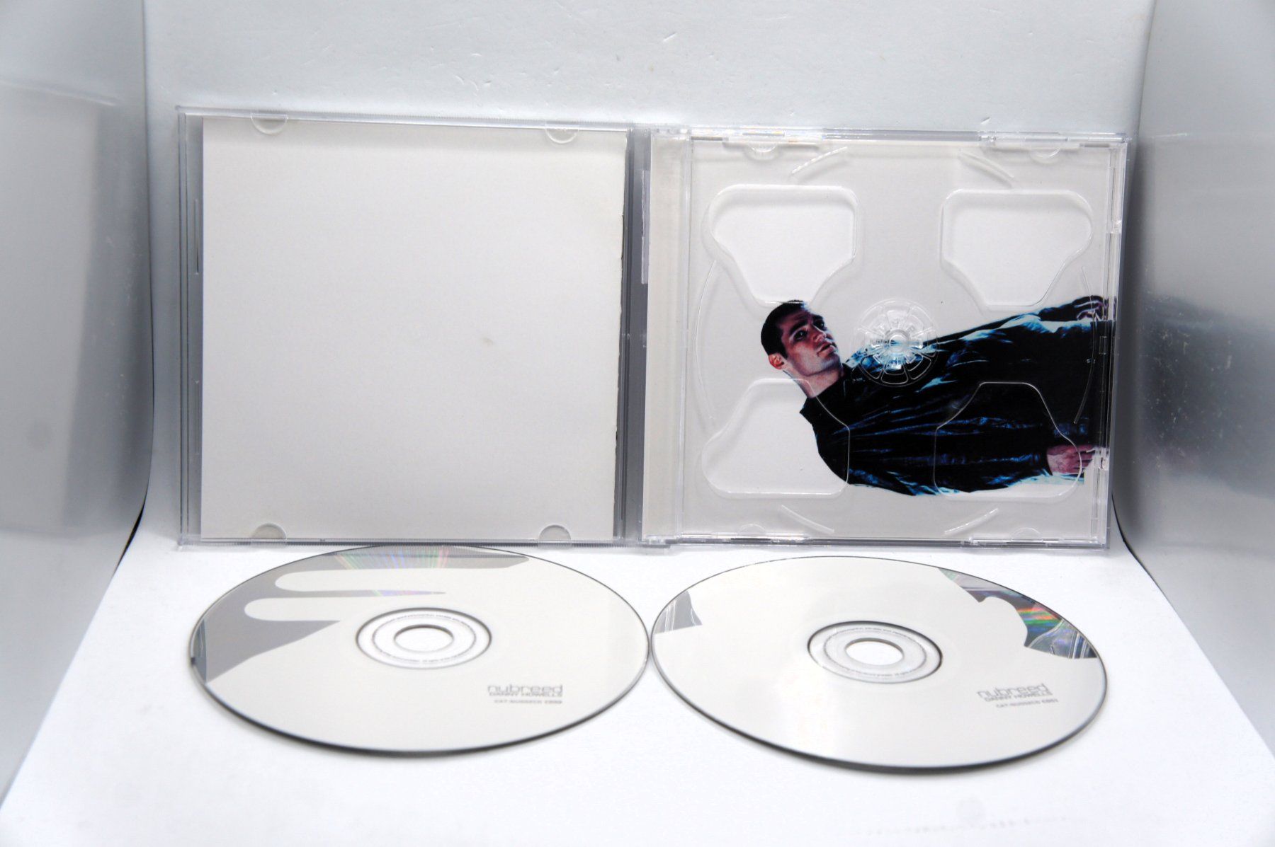 CD: 2 CD Danny Howells: Nubreed Global Underground Singapore CD – Usato da Ernetschwil venduto da luisvonerni 3