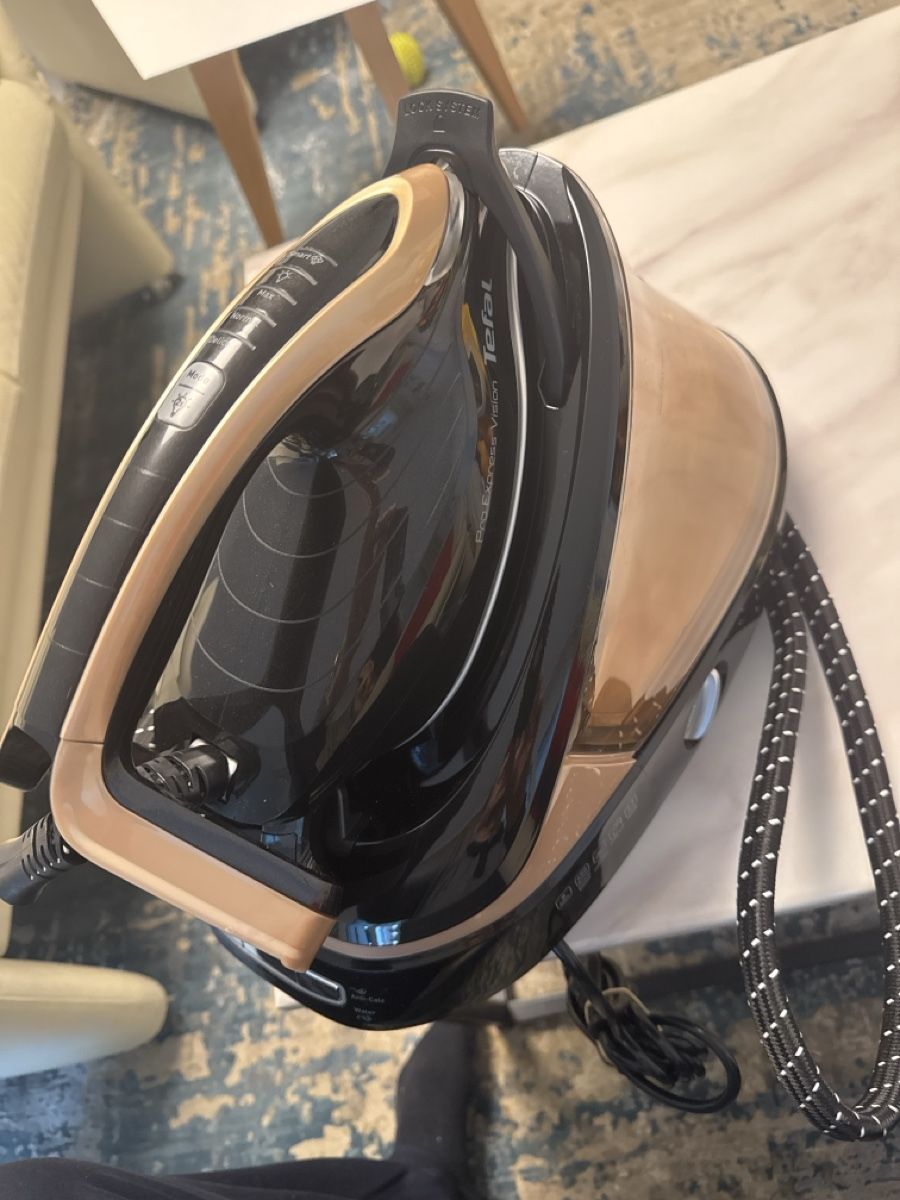 Tefal Ferri da stiro: Tefal - GV9820 Bügeleisen – Usato da Glattbrugg venduto da prod01 5