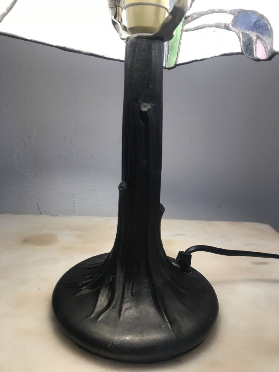 Tiffany & Co. Lampen: Tischlampe Tiffany Stil Glasmalerei – Gebraucht aus Baden von jdif 1