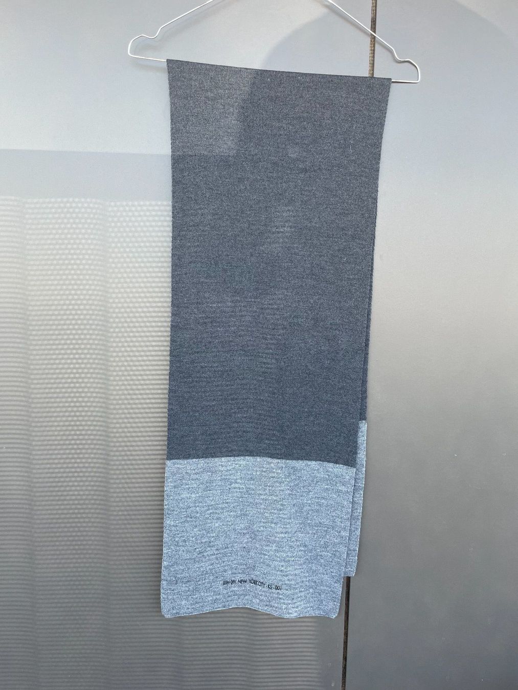 Calvin Klein Foulard & Sciarpe: CALVIN KLEIN Schal 170 cm – Usato da Zug venduto da dim_np7l 5