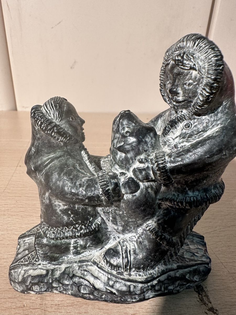 Statuette: Sculpture Inuit "A Wolf Original", fait à la main, Canada – Usato da Lausanne venduto da artnouveau04 1