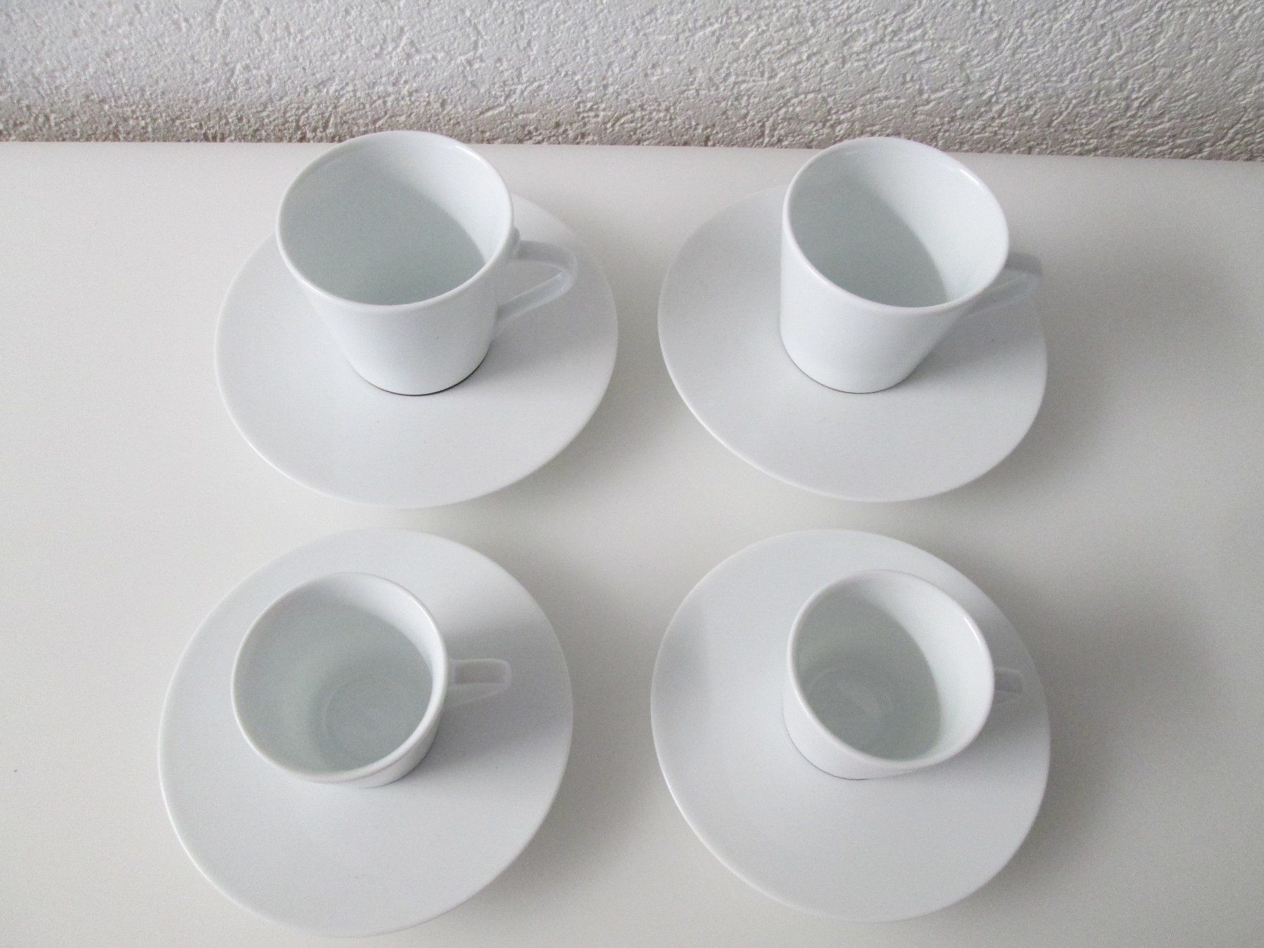 Nespresso Tazze: 4 Nespresso Kaffeetasse mit Unterteller -Ritual – Usato da Movelier venduto da KRASI61 3