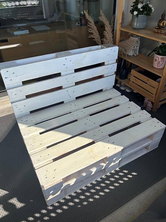Pallets: Gartenlounge aus 2 Paletten – Usato da Zürich venduto da Hanfredd 2
