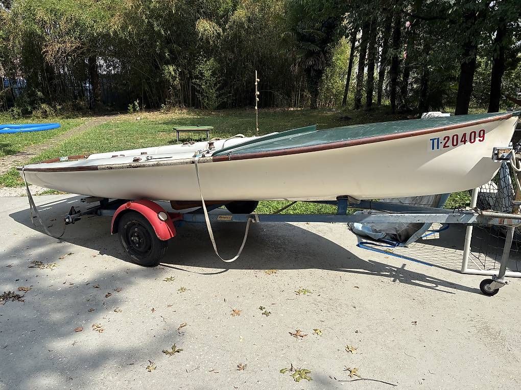 Rimorchi: Barca a vela con carrello stradale – Usato da Magadino venduto da dan_m5lp 2