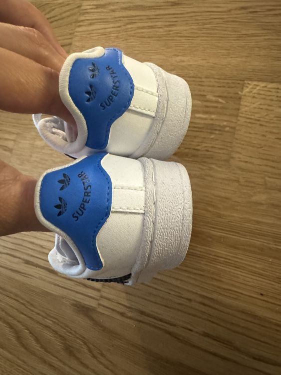 Adidas Scarpe per ragazzi: Adidas Superstar bébé taille 19 neuve – Nuovo (secondo la descrizione) da La Chaux-de-Fonds venduto da kel_9khc 2