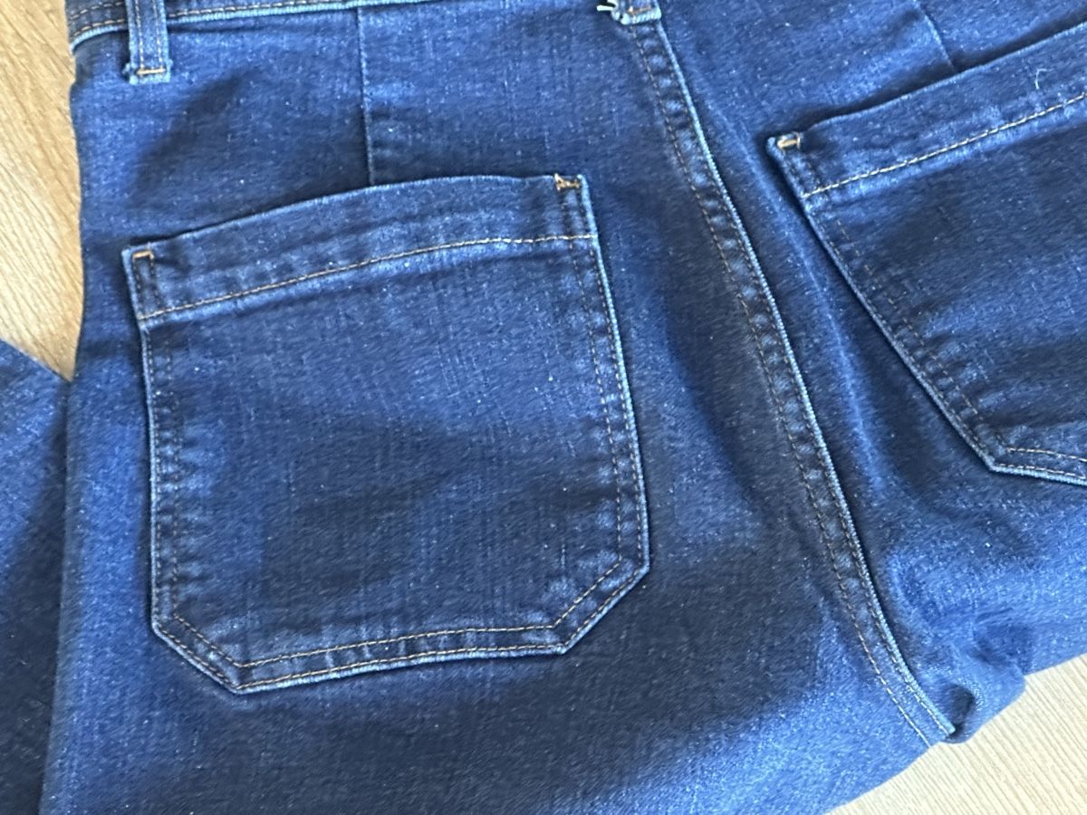 Zara Jeans: Pantalon Zara - Taille 38 – Gebraucht aus Le Châble VS von 027_aymon 3