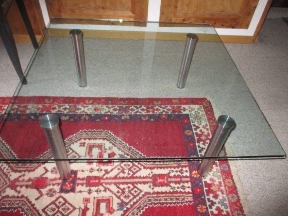 Tische: Couchtisch Glas, 90 x 90 x 36 cm – Gebraucht aus Flims - Dorf von Stagediver 1