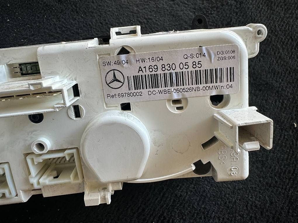 Tutti pezzi di ricambio auto: Commande de climatisation/chauffage Mercedes A170 W169 – Usato da Montana venduto da SamF3300 1