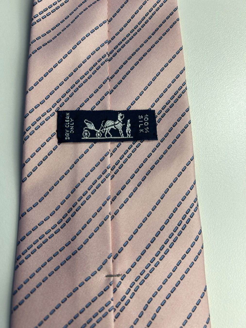 Hermès Krawatten: Hermès gestreifte Dot Krawatte – Neu (gemäss Beschreibung) aus Bern von kurtikobolt74 2