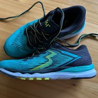 361 Laufschuh, Gr. 39 - NEU!