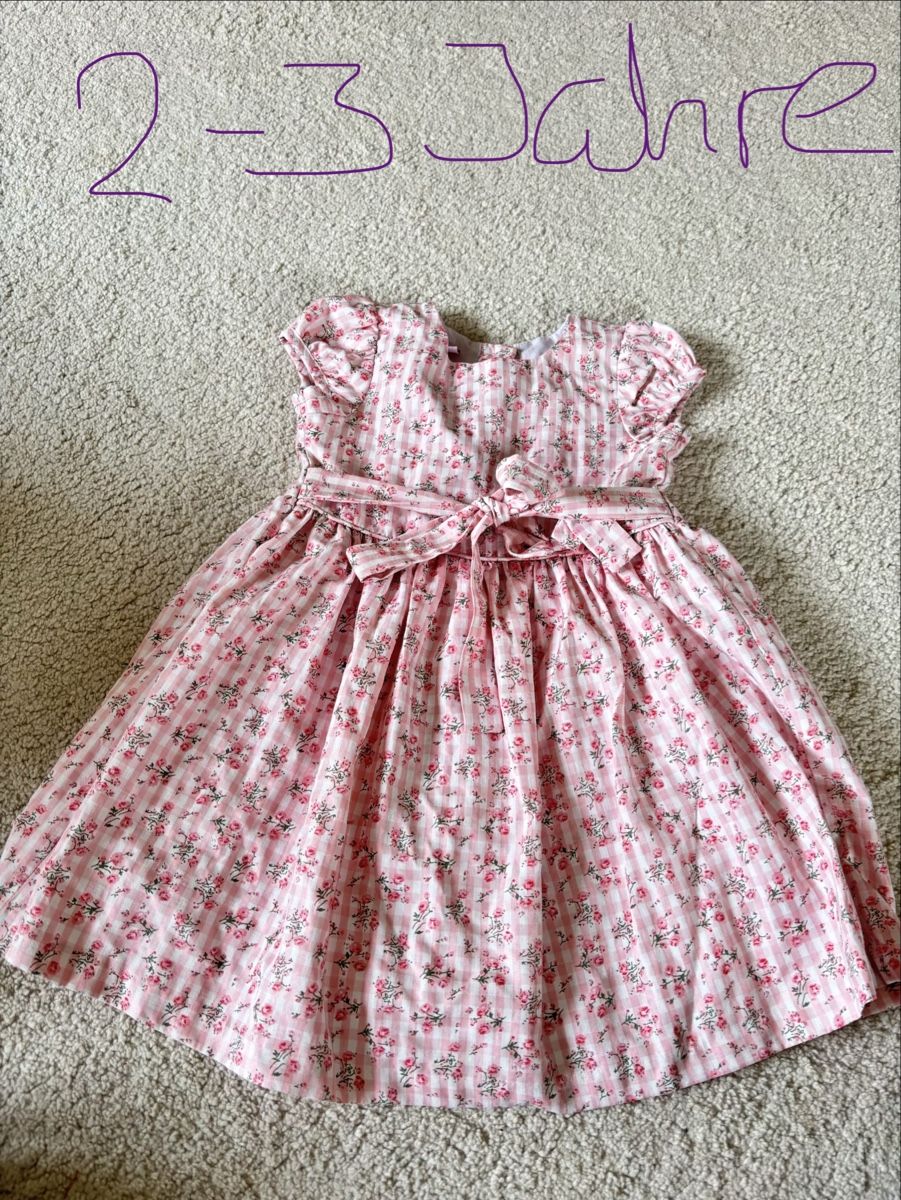 Lotti & Set di vestiti: Mädchenkleidung – Usato da Pieterlen venduto da JK99 6