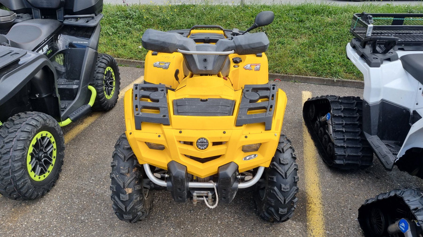 Bombardier ATVs / Quads: Can-am Bombardier Outlander 400 4x4 – Gebraucht aus Trimmis von  3