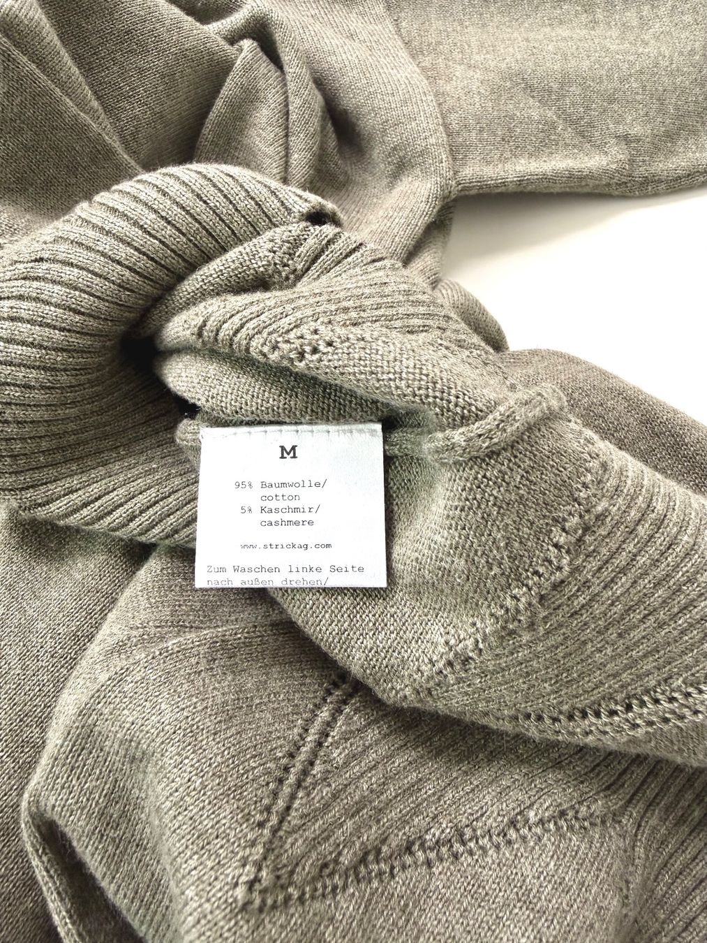 Pulls & Sweat-shirts: HANDMADE Baumwoll-Kaschmir Strickpullover in Gr.M – Neuf (Voir description) à Basel par A-Z-B 3