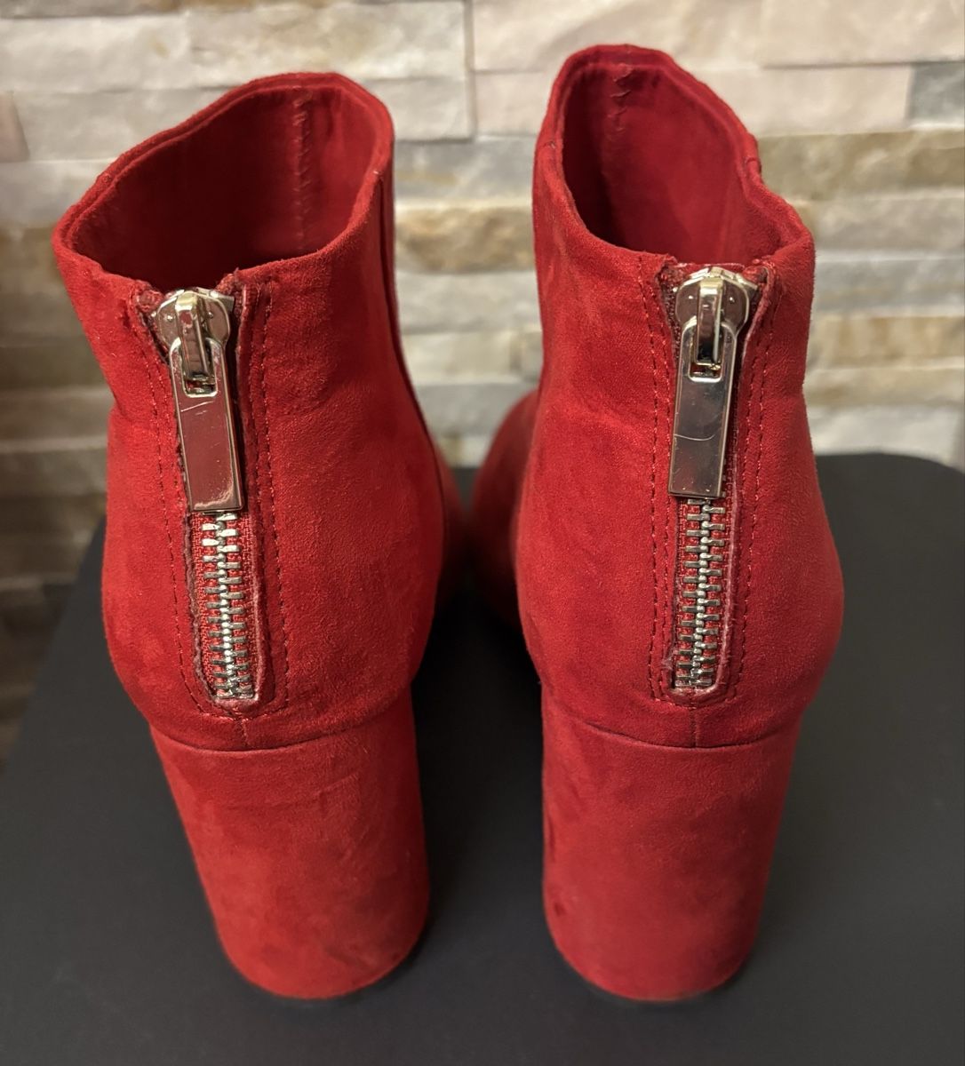 Chaussures femmes: Bottines – D'occasion à Valeyres-sous-Montagny par Elianinha21 1
