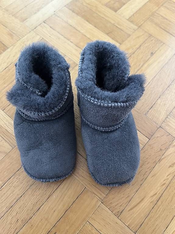 Schuhe für Jungen: Fellfinkli – Gebraucht aus Zürich von fafafabiennne