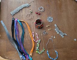 Diverser neuwertiger Mode Schmuck